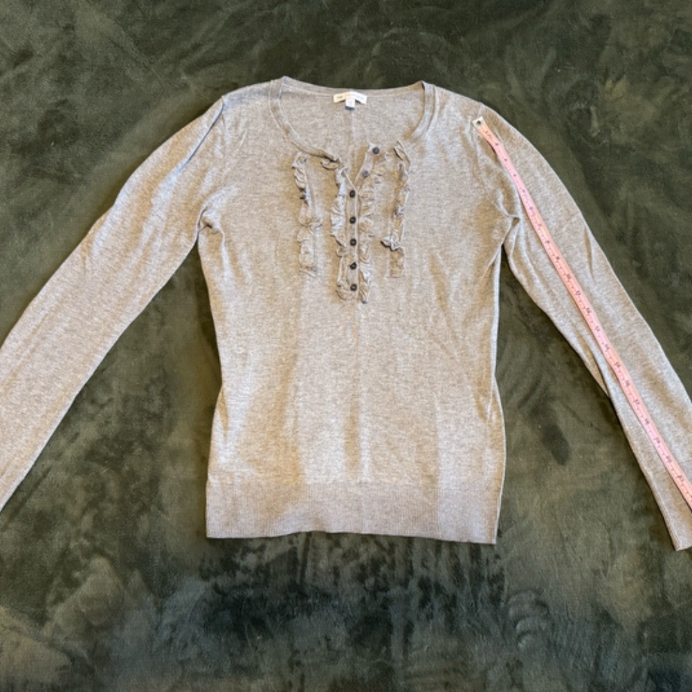 Gap Women's Long Sleeve Super Soft Gray Cashmere Lightweight Sweater Size XS - Picture 3 of 8